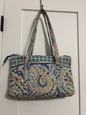 VERA BRADLEY LITTLE BETSY HANDBAG CAPRI BLUE RETIRED